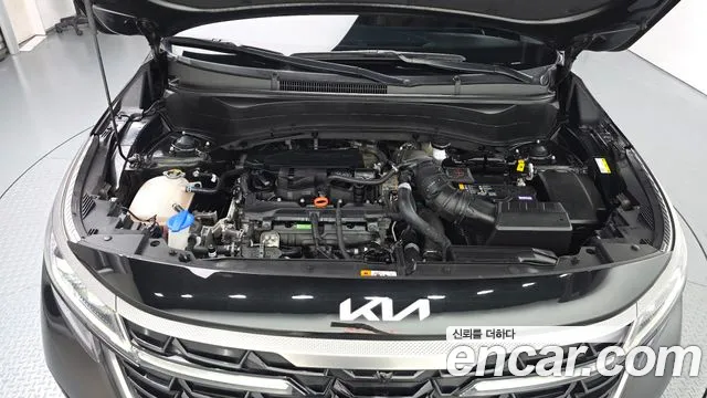 Kia Seltos — Фото автомобиля 9