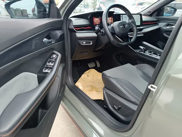 Geely Binrui — Фото автомобиля 4