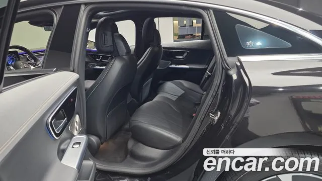 Mercedes-Benz EQE V295 — Фото автомобиля 17
