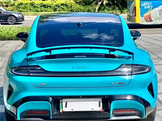 Xiaomi SU7 — Фото автомобиля 8