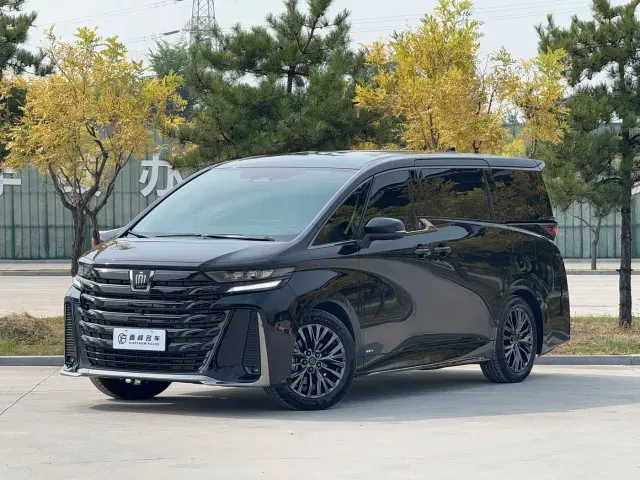 Фотография автомобиля — Toyota Vellfire