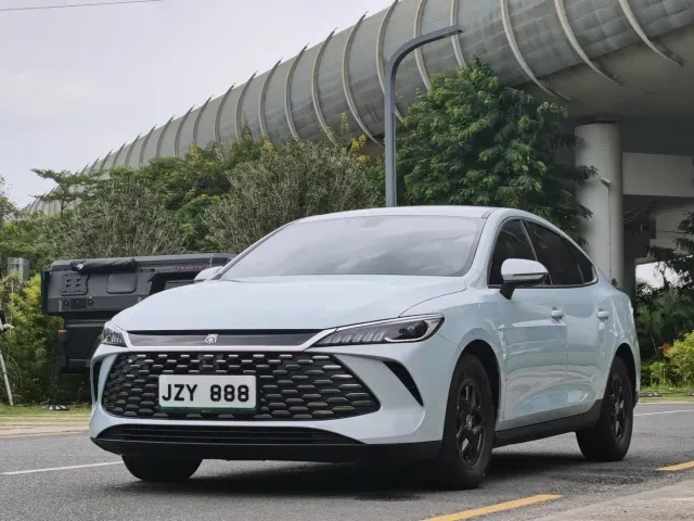 Фотография автомобиля — BYD Qin PLUS