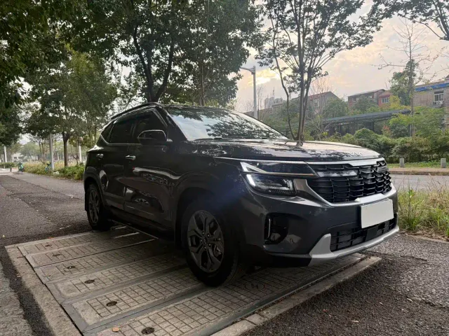 Kia Seltos — Фото автомобиля 3