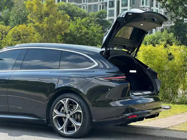 Nio ET5 Touring — Фото автомобиля 5