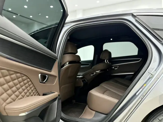 BYD Han — Фото автомобиля 7