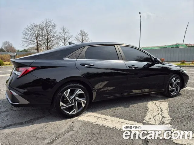 Hyundai AVANTE Новый Avante (CN7) — Фото автомобиля 5