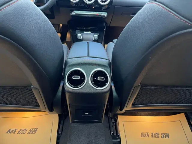 Mercedes-Benz A-Class — Фото автомобиля 18