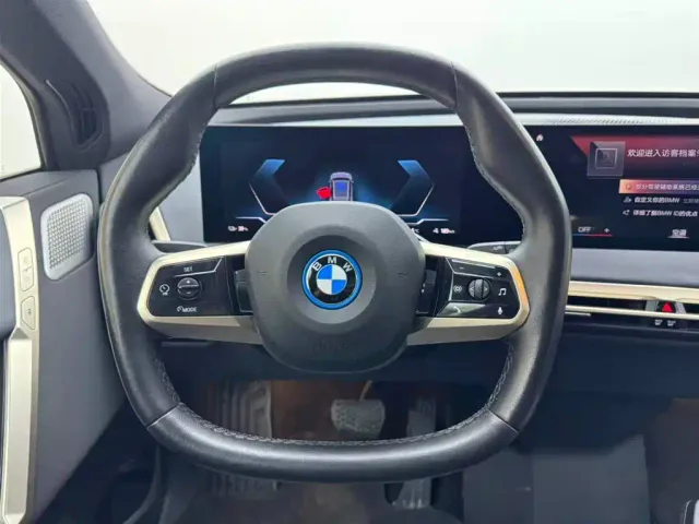 BMW iX M60 — Фото автомобиля 14