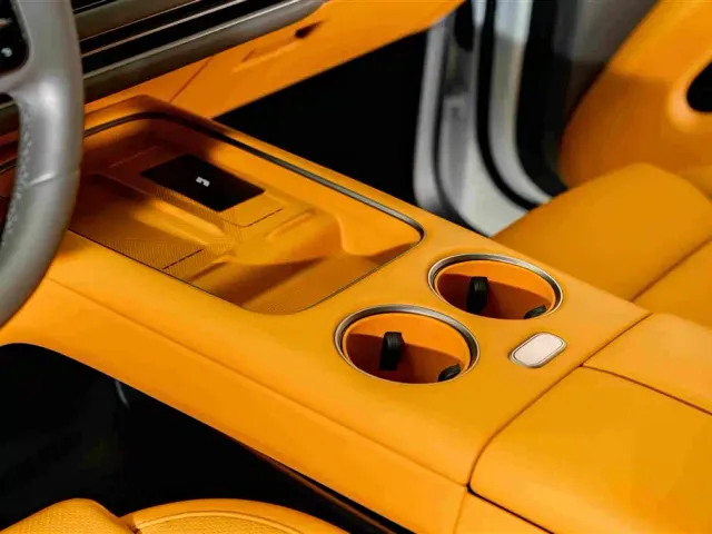 Li Auto Li i8 2025 Standard Edition — Фото автомобиля 13