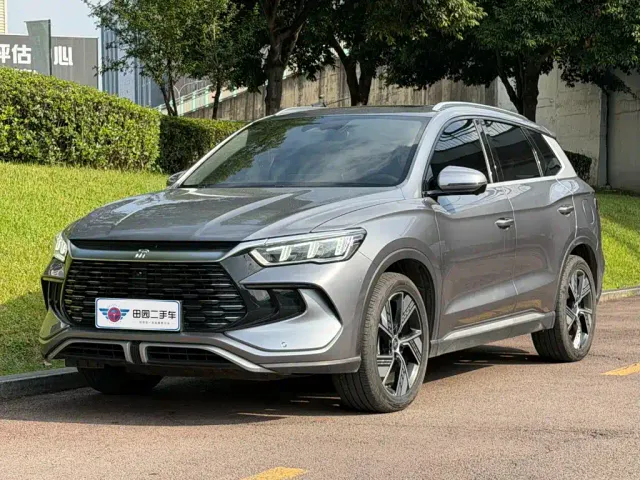 Фотография автомобиля — BYD Song Pro