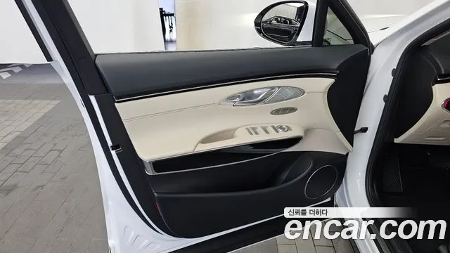 Genesis GV70 2.5T Бензин AWD — Фото автомобиля 23