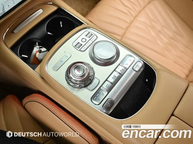 Genesis G90 — Фото автомобиля 9