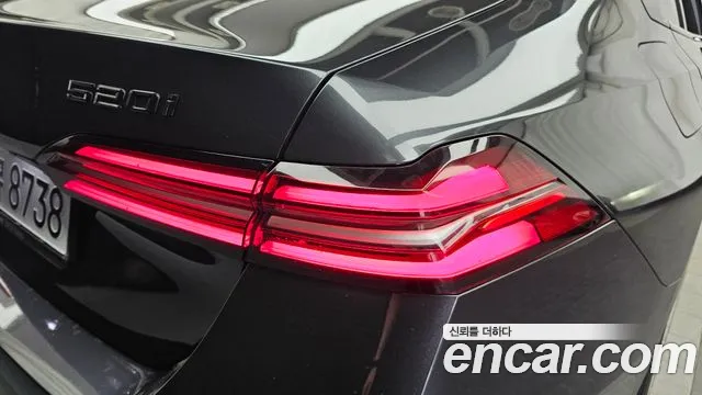 BMW 5 Series G60 — Фото автомобиля 8