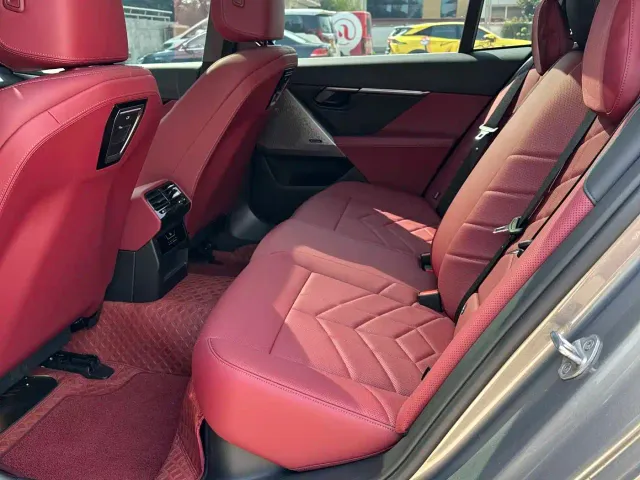 BMW 5 Series — Фото автомобиля 6