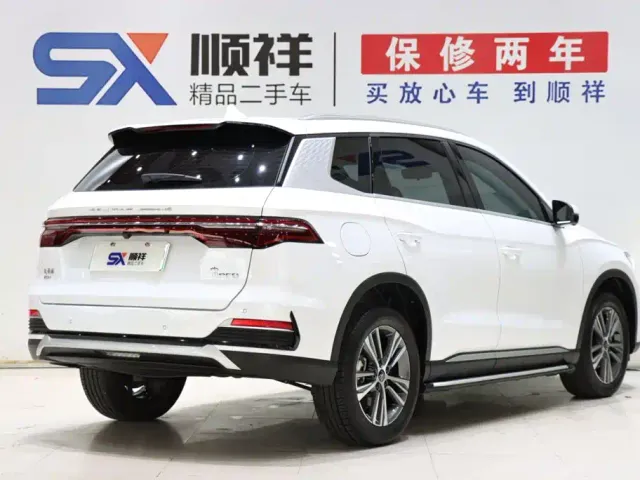 BYD Song Pro — Фото автомобиля 4