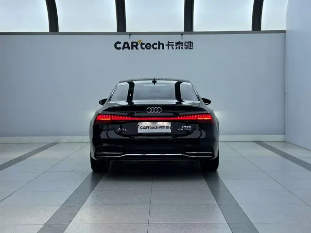 Audi A7L — Фото автомобиля 9
