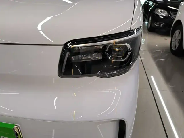 Wuling Zhiguang NEV — Фото автомобиля 23