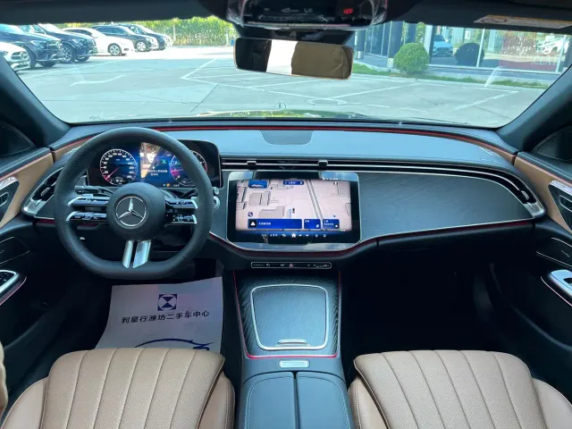 Mercedes-Benz E-Class — Фото автомобиля 10