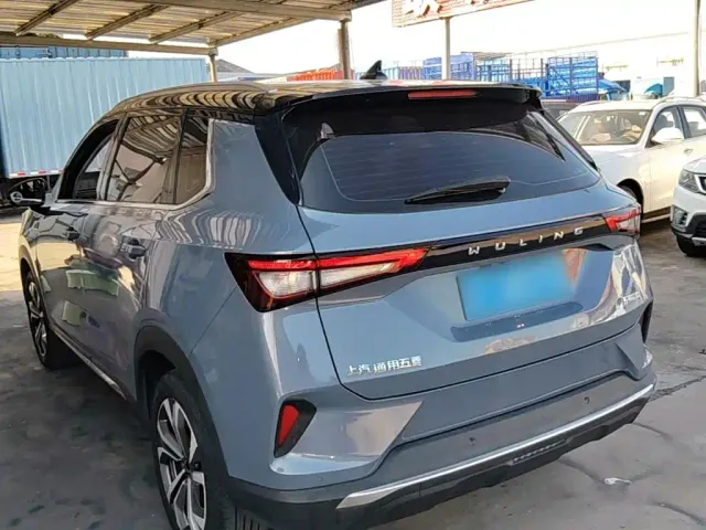 Wuling Asta — Фото автомобиля 4