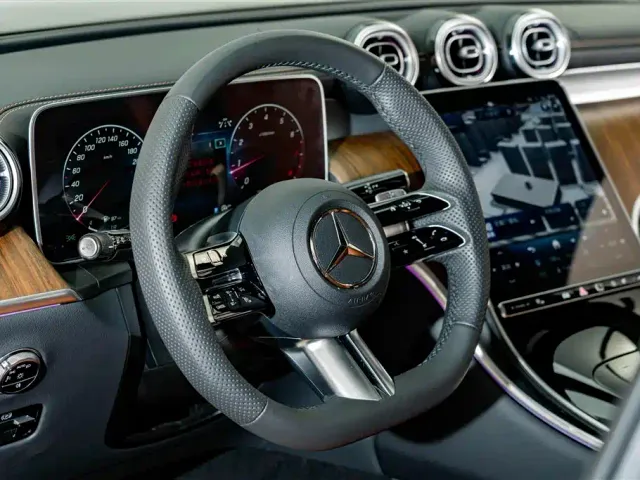 Mercedes-Benz GLC-Class — Фото автомобиля 11