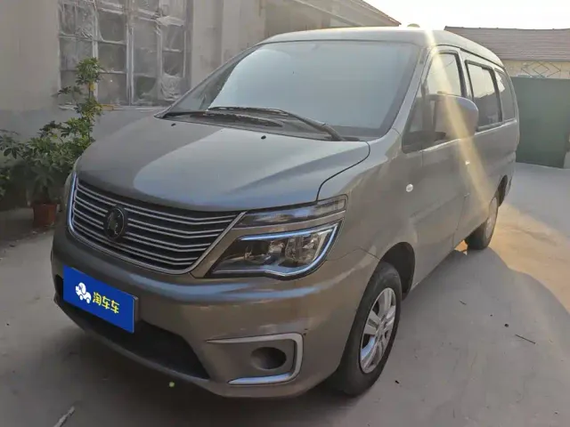 Фотография автомобиля — Forthing Lingzhi