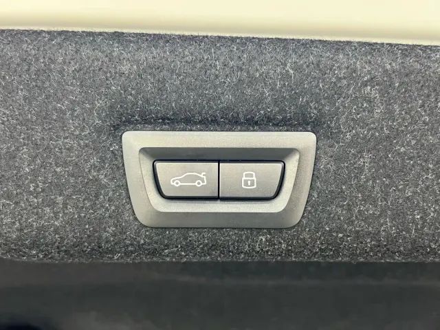 BMW 5 Series — Фото автомобиля 28