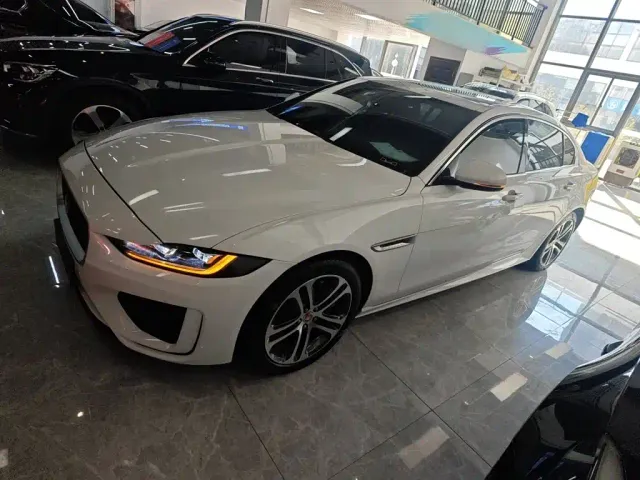 Jaguar XEL — Фото автомобиля 20