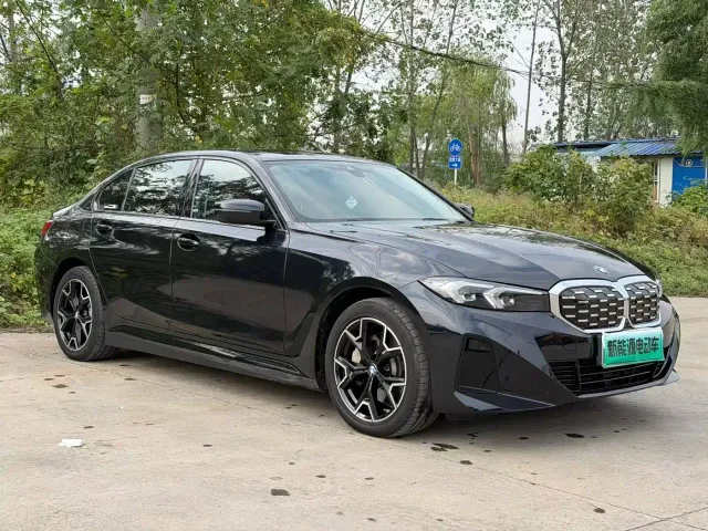 BMW i3 — Фото автомобиля 3