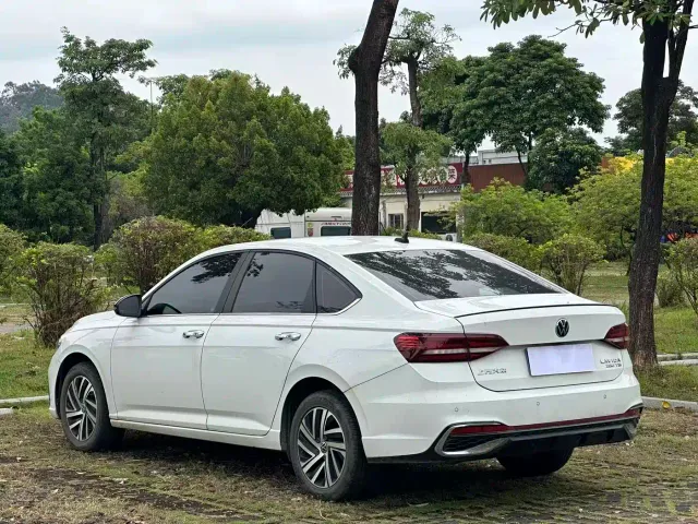 Volkswagen Lavida — Фото автомобиля 7