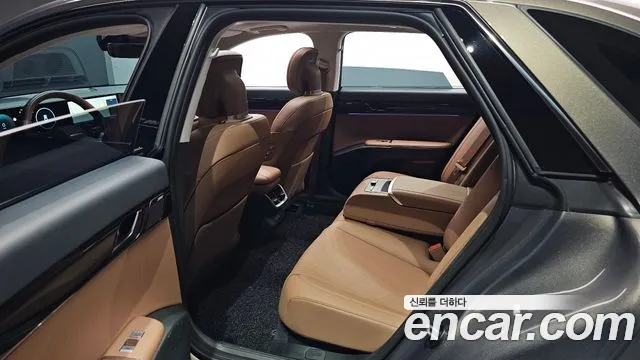 Hyundai Grandeur GN7 — Фото автомобиля 17