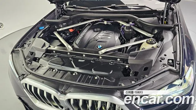 BMW X6 xDrive40i M Sport — Фото автомобиля 6