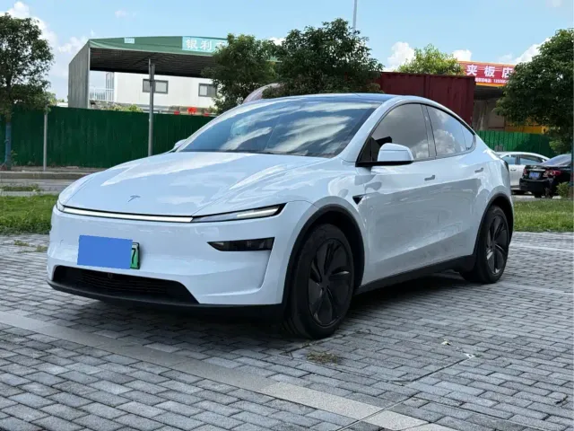 Фотография автомобиля — Tesla Model Y