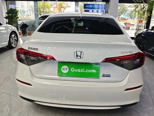 Honda Civic — Фото автомобиля 5
