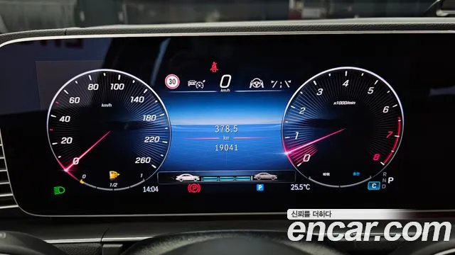 Mercedes-Benz GLE-Class — Фото автомобиля 7