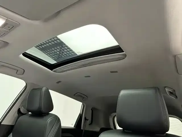Wuling Asta — Фото автомобиля 9