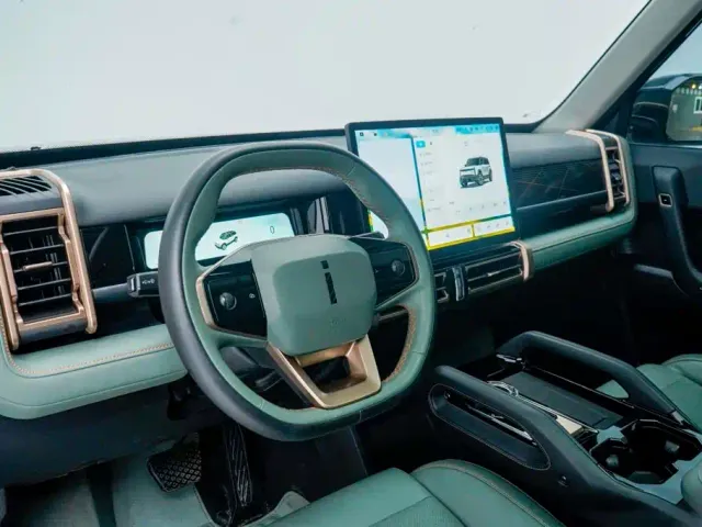 iCAR 03 — Фото автомобиля 15
