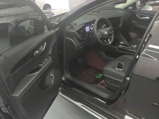 Buick Envision Plus — Фото автомобиля 15
