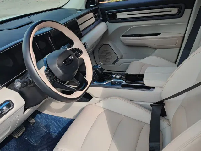 Geely ICON — Фото автомобиля 4