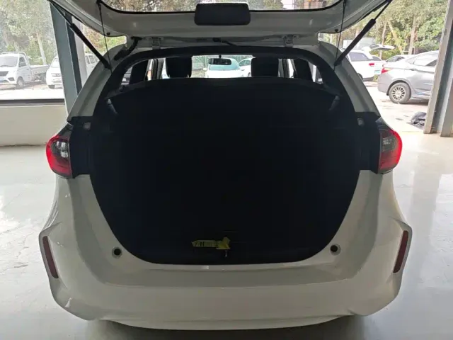 Honda Fit — Фото автомобиля 18