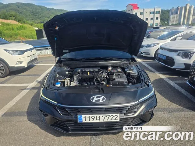 Hyundai Avante CN7 — Фото автомобиля 6