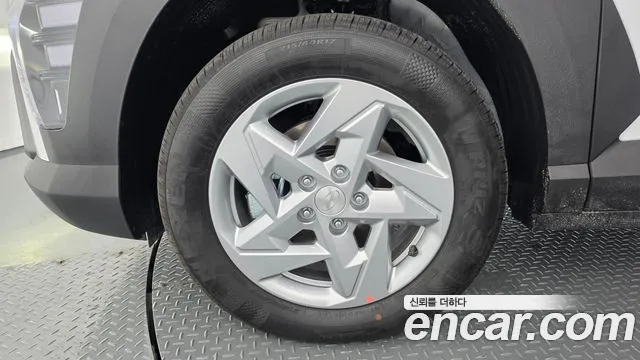 Hyundai Kona SX2 — Фото автомобиля 5