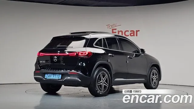 Mercedes-Benz EQA H243 — Фото автомобиля 2
