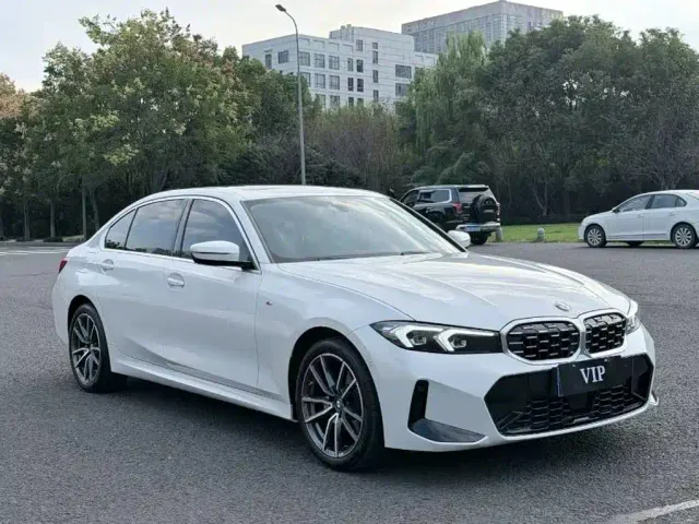 BMW 3 Series — Фото автомобиля 3