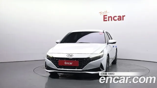 Hyundai AVANTE Avante (CN7) — Фото автомобиля 3