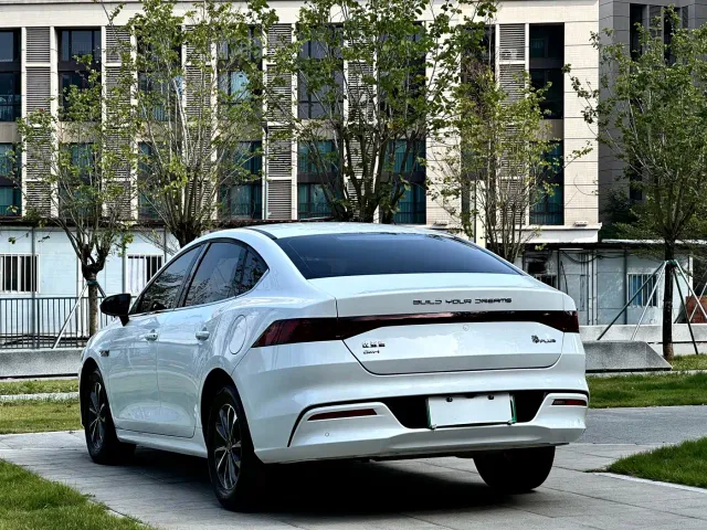 BYD Qin PLUS — Фото автомобиля 16