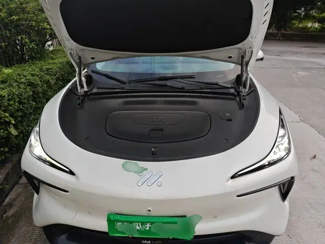 IM Motors LS6 — Фото автомобиля 10