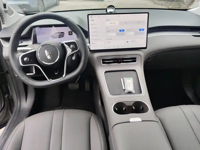 Shangjie SUV — Фото автомобиля 9