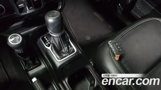 Jeep Wrangler JL — Фото автомобиля 9