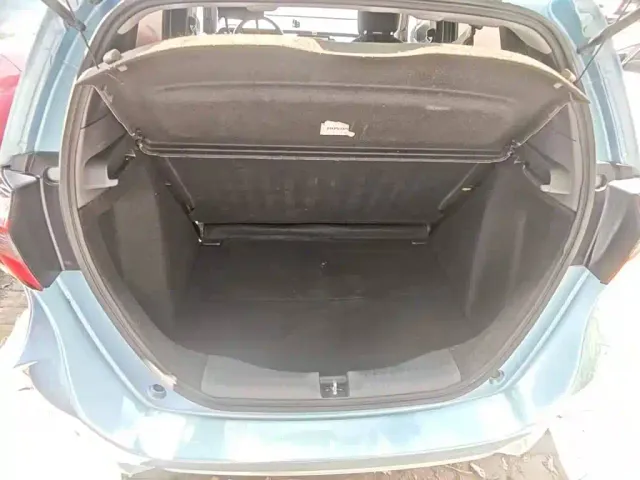 Honda Fit — Фото автомобиля 4