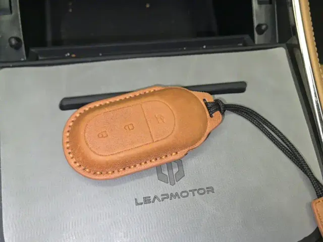 Leapmotor C11 — Фото автомобиля 8